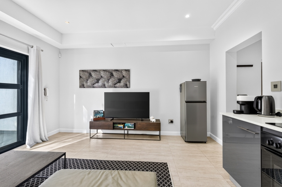 To Let 4 Bedroom Property for Rent in Camps Bay Western Cape
